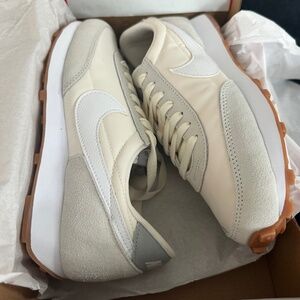 Nike Womens Trainers